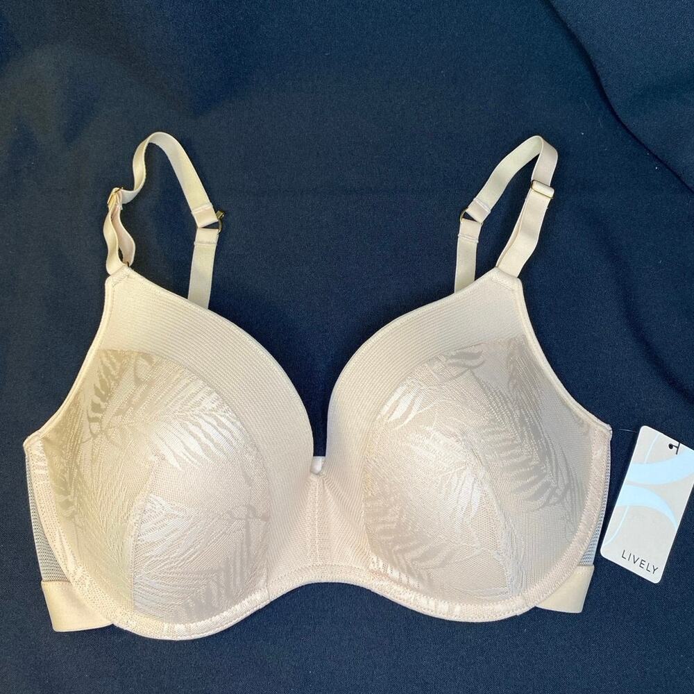 LIVELY WIRELESS BRA Nude Lined T Shirt Convertible 34DDD NWT E5952